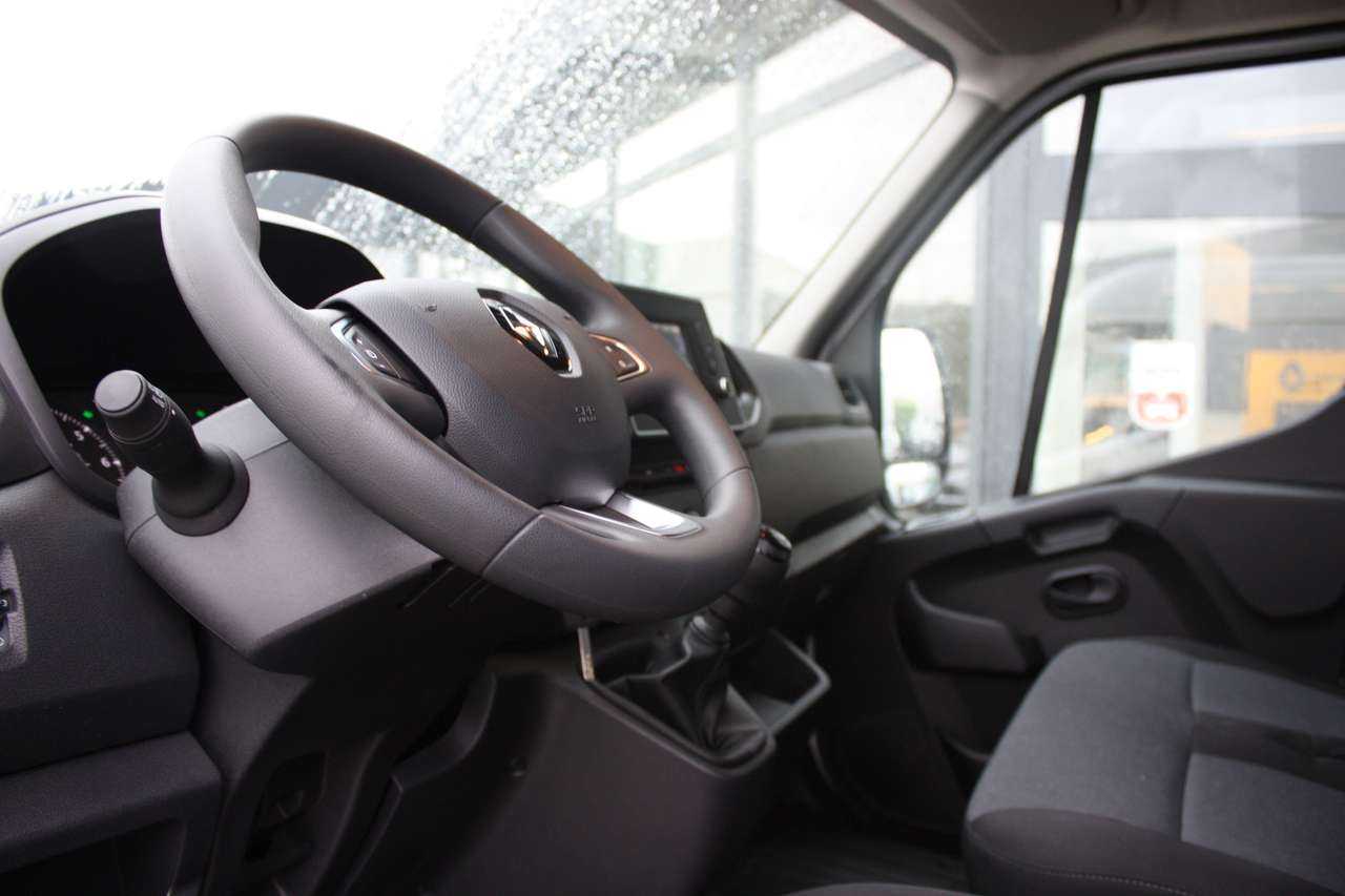 Renault Master Kastenwagen FWD L2H2 3,5t Blue dCi- Photo 13