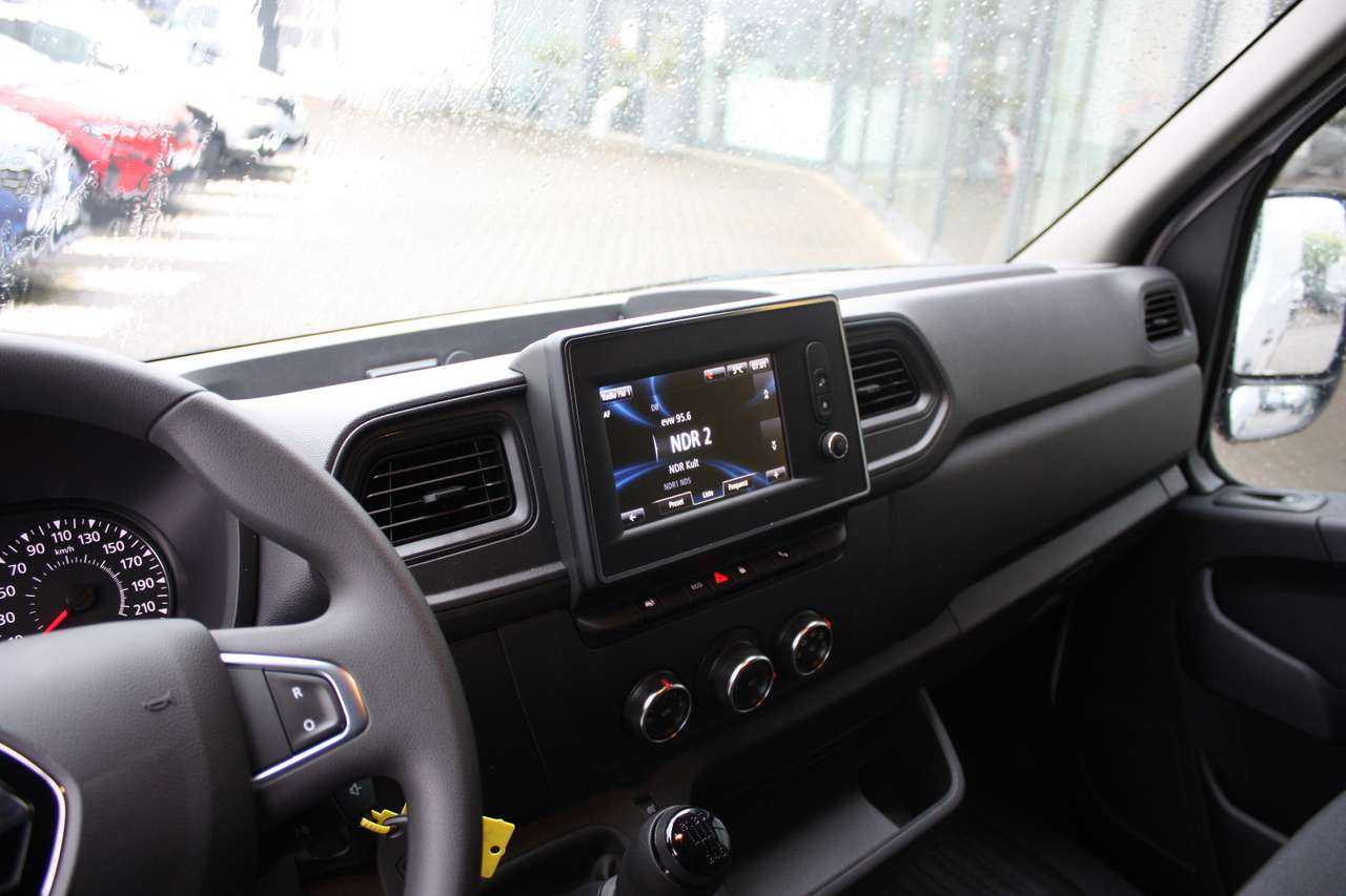 Renault Master Kastenwagen FWD L2H2 3,5t Blue dCi- Photo 11