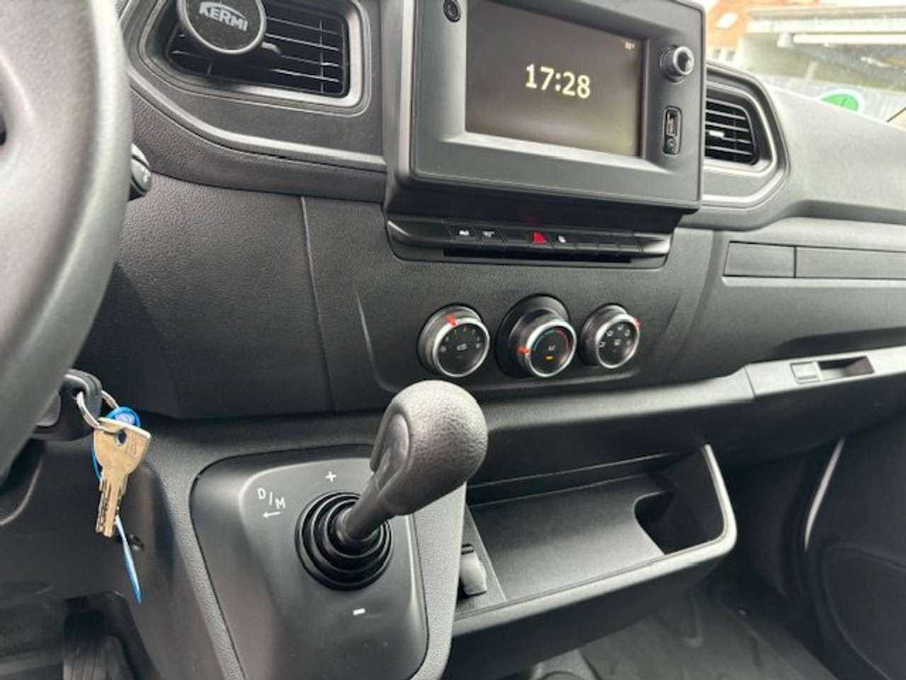 Renault Master ENERGY dCi 150 L2H2 QS VA Komfort- Photo 13