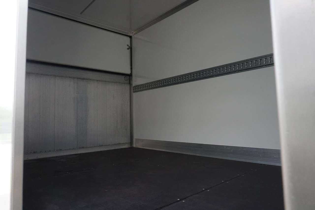 Renault Master Fahrzeug im Vorlauf, Ladebordwand 750kg, Seitentür- Photo 12