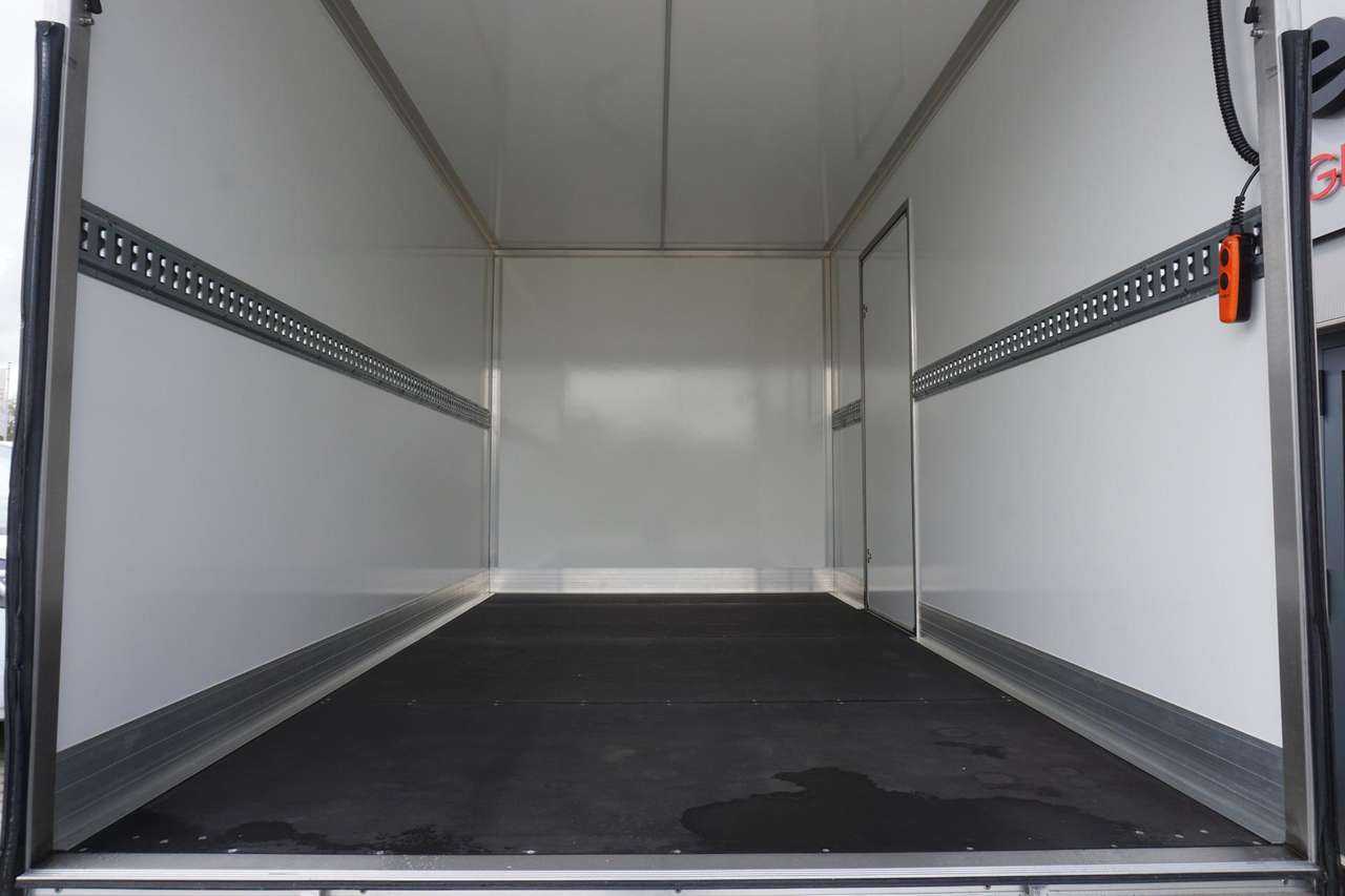 Renault Master Fahrzeug im Vorlauf, Ladebordwand 750kg, Seitentür- Photo 4