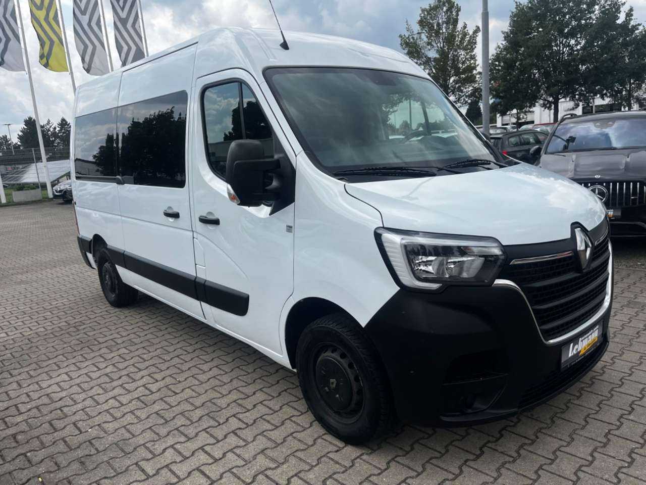 Renault Master Kombi L2H2 3,3t 9-Sitzer Webasto AHK- Photo 2