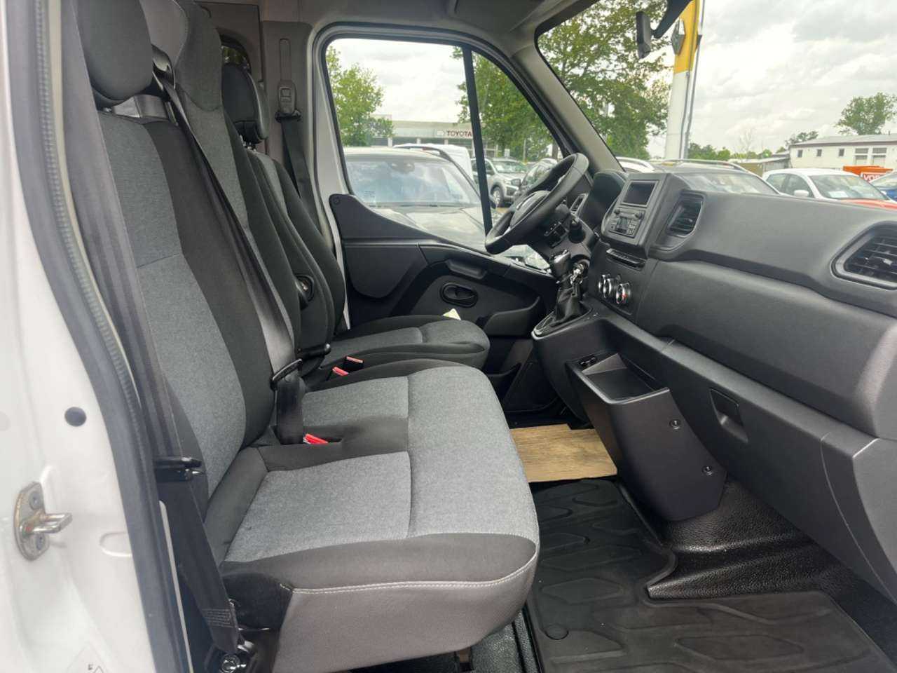 Renault Master Kombi L2H2 3,3t 9-Sitzer Webasto AHK- Photo 8